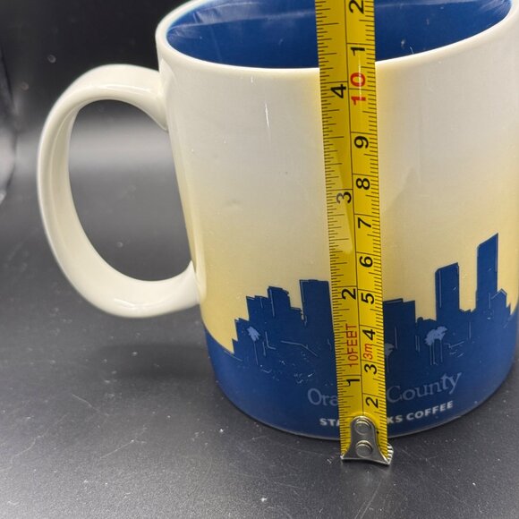 Starbucks Orange County Collector Series Mug 16 Oz 2009 Skyline & Surfer Design - Picture 5 of 6